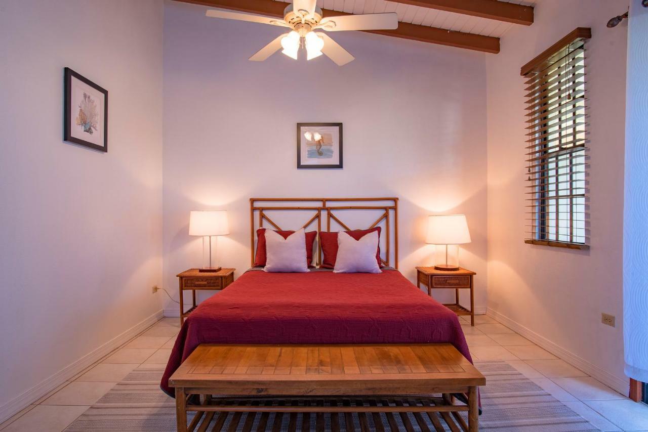 Bayview Vacation Apartments Spanish Town Extérieur photo
