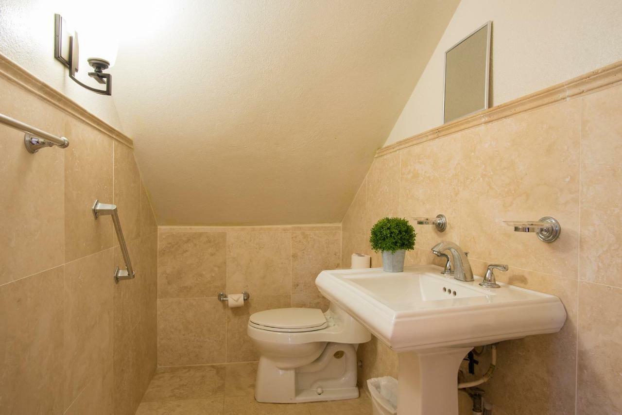 Bayview Vacation Apartments Spanish Town Extérieur photo