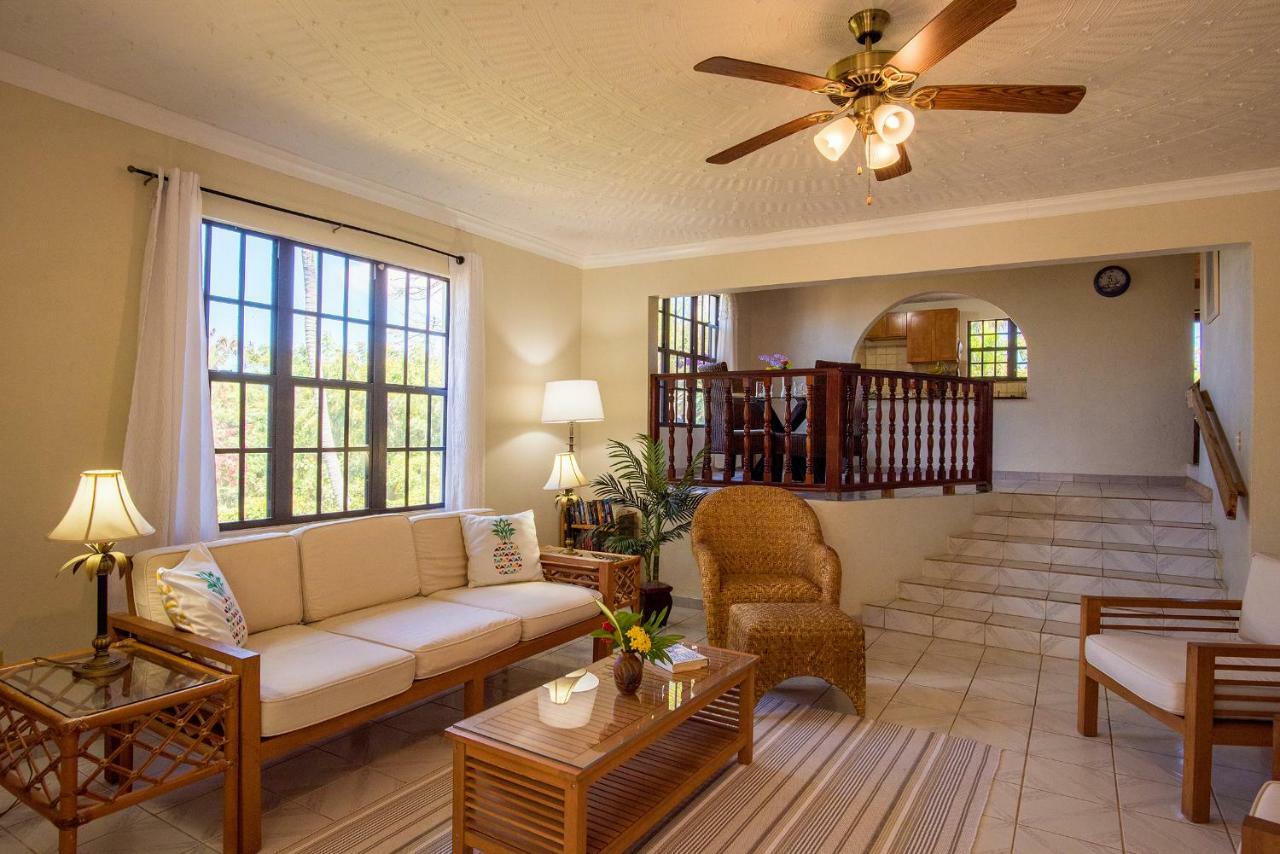 Bayview Vacation Apartments Spanish Town Extérieur photo